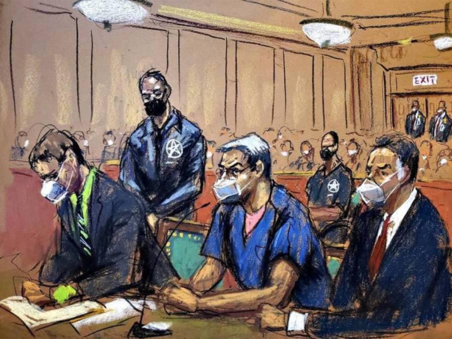Vestido con camisa manga corta y pantalón color caqui, con muchas más canas y mostrándose más delgado, Hernández compareció seis meses después ante la Corte del Distrito Sur de Nueva York.