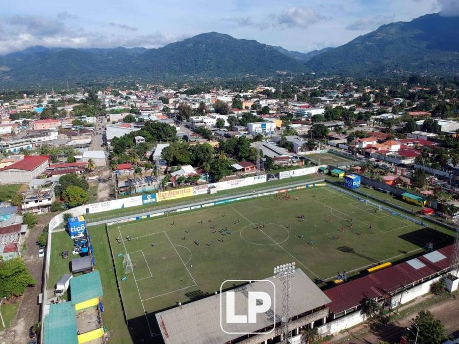 Imagen aérea del estadio Humberto Micheletti antes del partido entre Honduras Progreso y Real España.