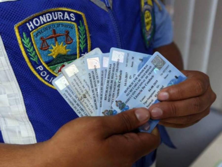 Esta licencia de conducir digital solo servirá en Honduras, por lo que conductores que manejan fuera del país tendrán que esperar la emisión de permisos físicos. 