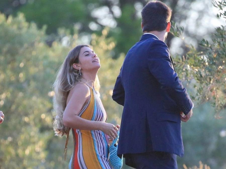 Bajo este panorama, señaló que el paparazzi que tomó la fotografía notó a la pareja sumamente nerviosa, al mismo tiempo que Elisa Beristain, su compañera de conducción, confirmó que sí habían comprado un test para saber si estaba embarazada.