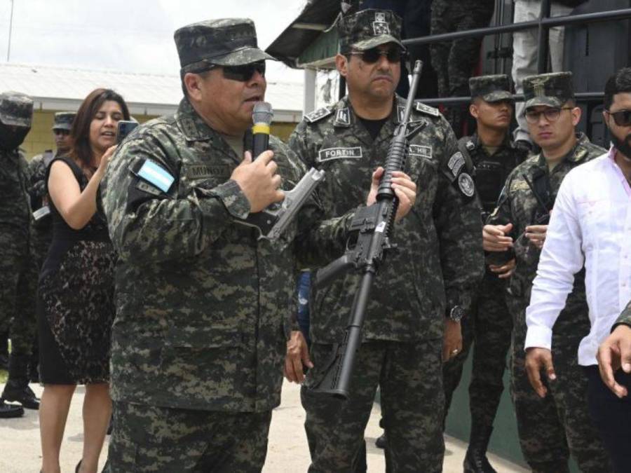 Muñoz aseguró que el audio “no tiene nada que ver que se violente la vida de alguien, el policía militar y su familia deben estar tranquilos”. 