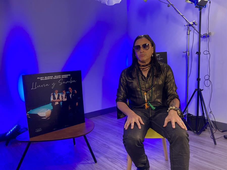 Elvis Crespo firma el divorcio tras 15 años de matrimonio