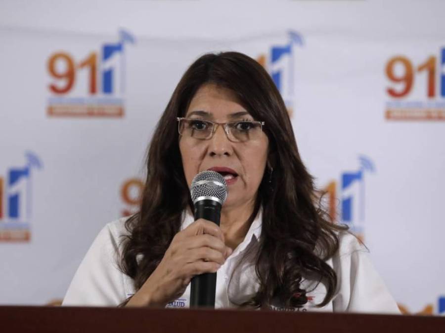 En el caso de los hospitales móviles, también está acusada la exministra de Salud, Alba Consuelo Flores. 