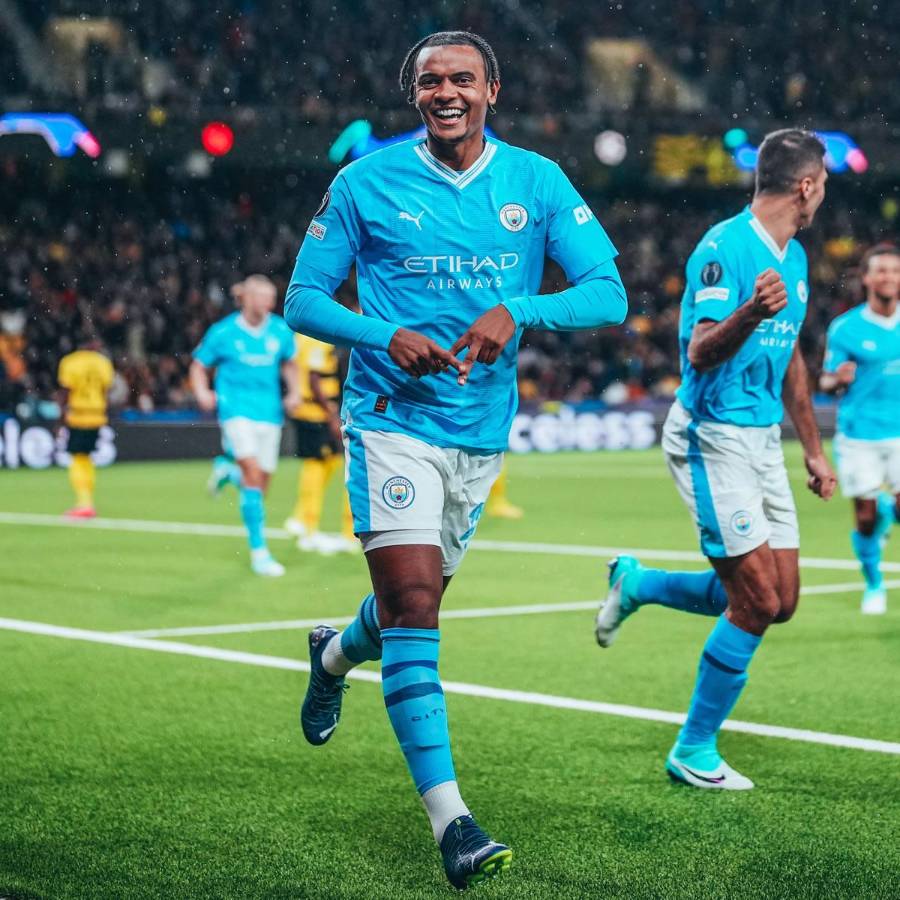 Manuel Akanji puso a ganar al Manchester City en Suiza.