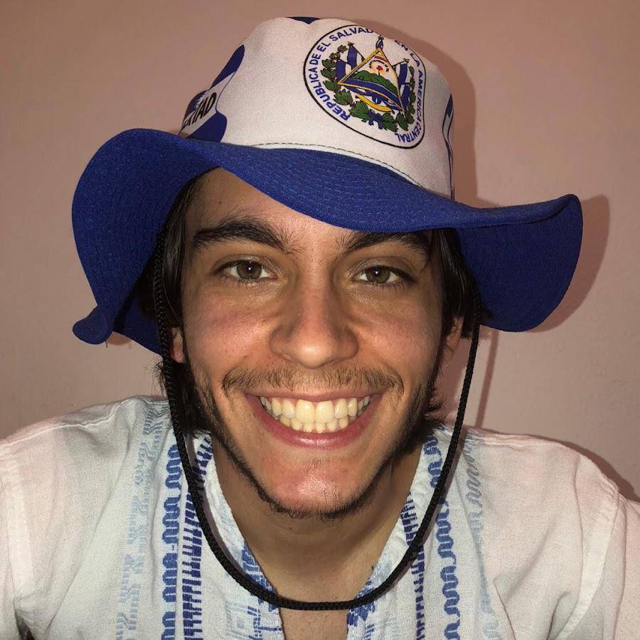 La rastra del héroe hondureño don Elías queda destrozada tras accidente