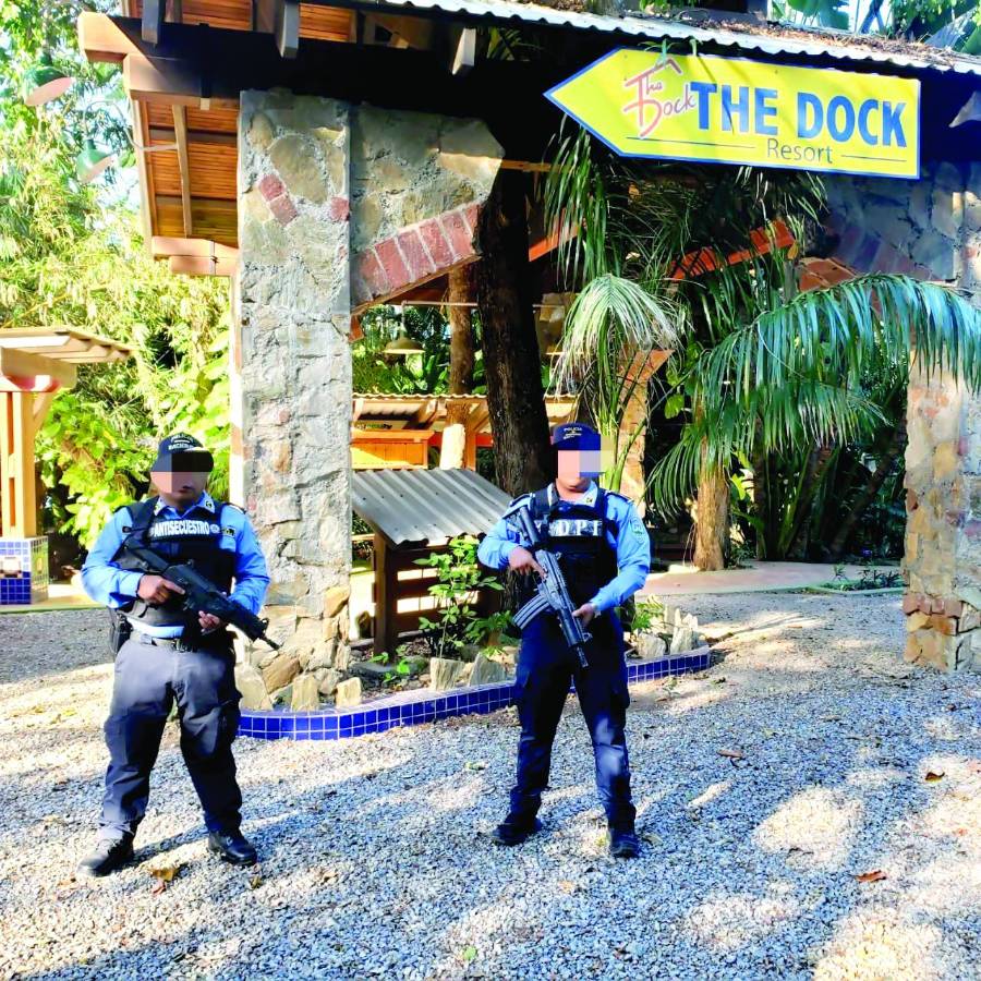 Los detenidos utilizaban estos negocios para cometer sus fechorías, según el Ministerio Público.