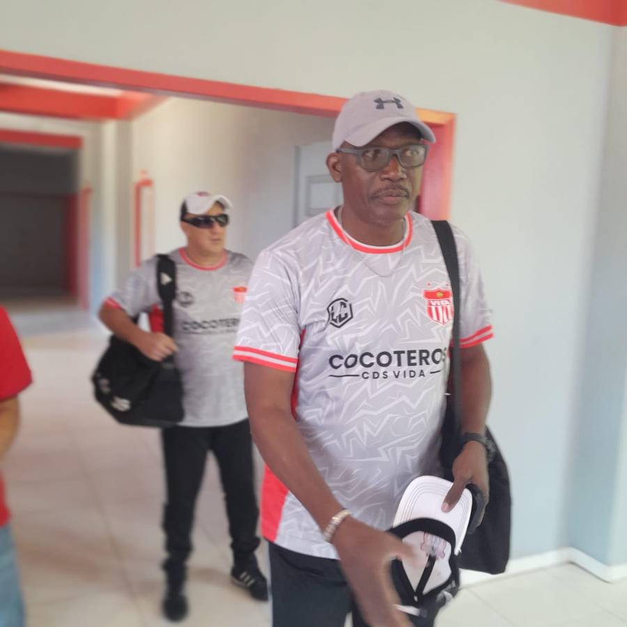 Raúl Martínez Sambulá fue presentado este martes como nuevo entrenador del Vida.