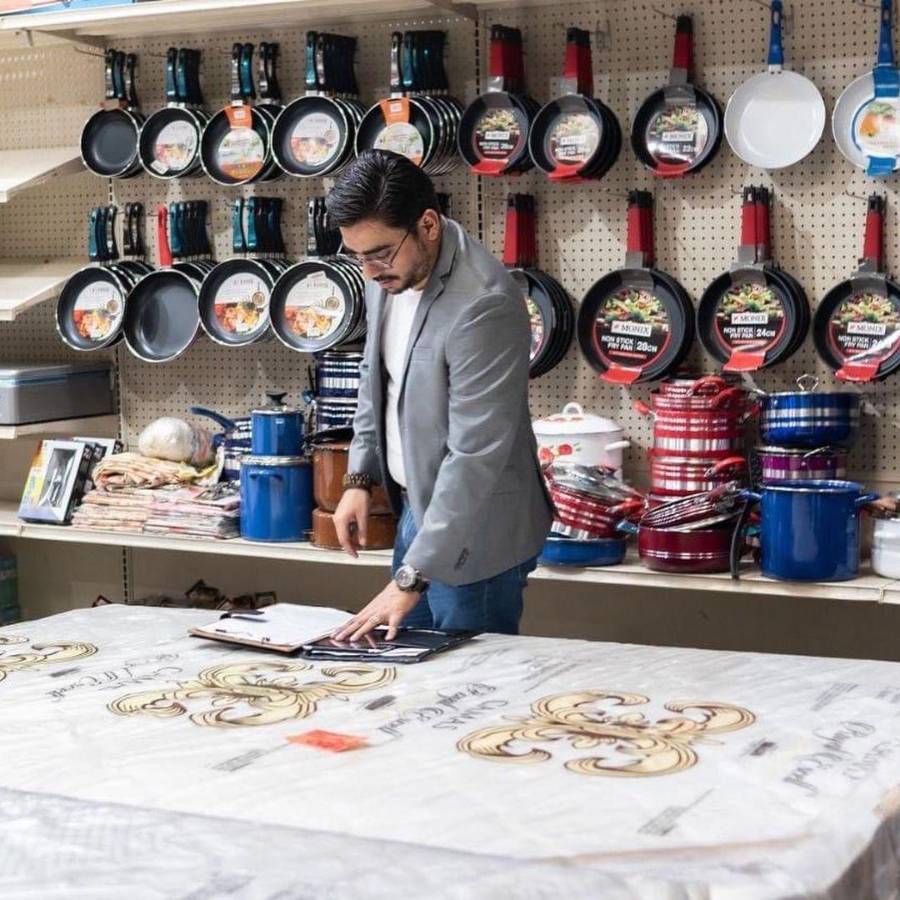 El sampedrano en su faceta como emprendedor.