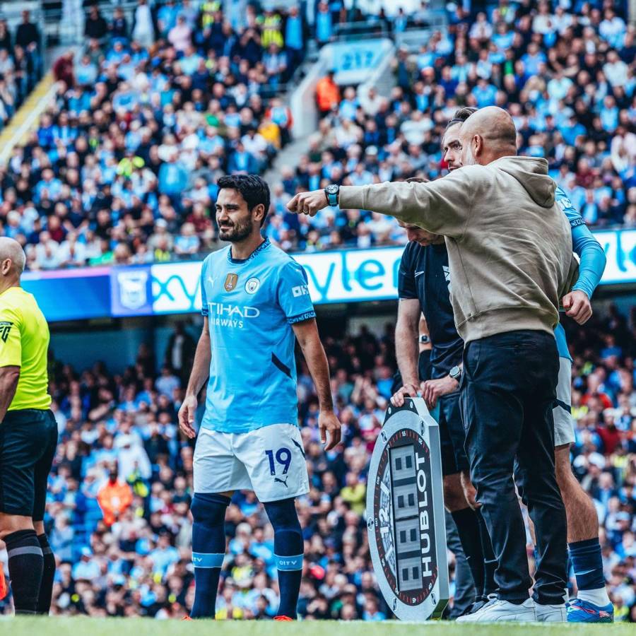 Gündogan ya debutó con el Manchester City entrando de cambio en el minuto 71.