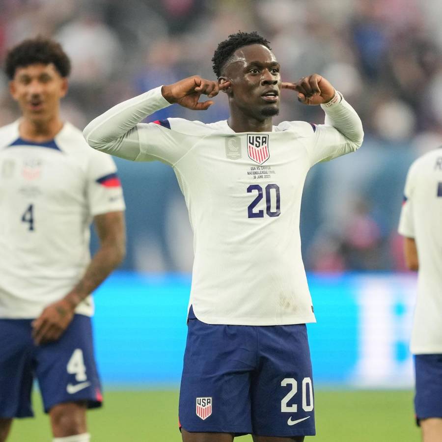 Así festejó Folarin Balogun su primer gol con al camiseta de Estados Unidos.