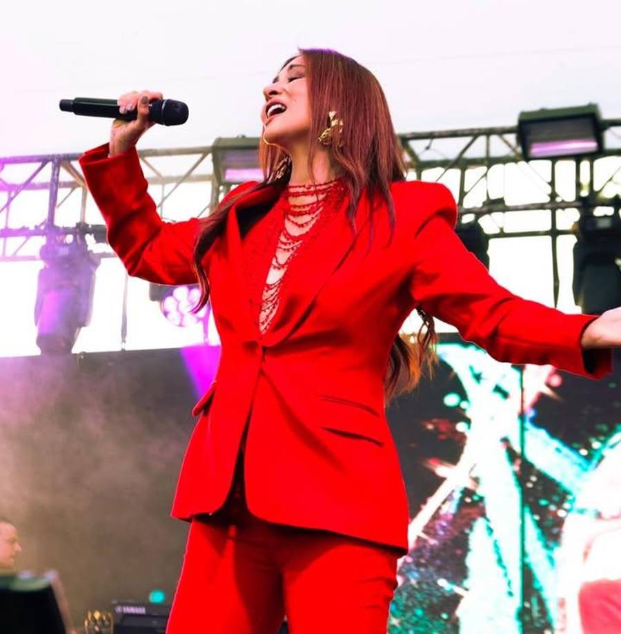 En diciembre pasado y a través de un comunicado, el equipo de trabajo de la intérprete de ‘Huele a peligro’ expresó que la decisión de su divorcio fue tomada de manera mutua y con respeto; sin embargo, no dieron más detalles de lo sucedido, dejando una gran intriga entre sus fans. Aclararon además que sería la única ocasión en que hablarían del tema.