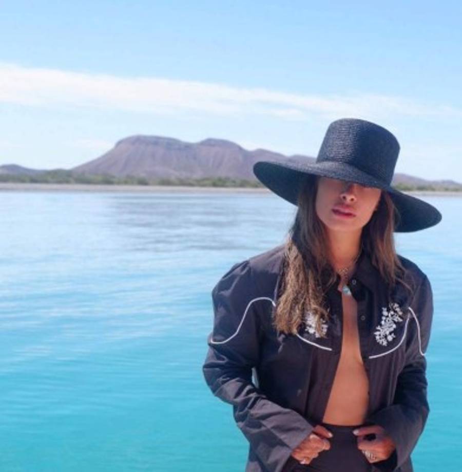 Montijo, presentadora del show Hoy de Televisa, viajó a Baja California Sur para pasar unos días de descanso después de la Semana Santa 2019.<br/><br/>