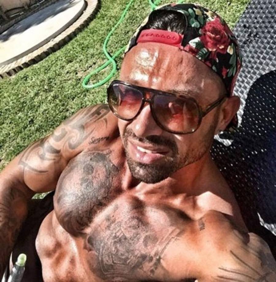 A un lado ha quedado el cuerpo fuerte pero ágil del José Mari futbolista para dejar hueco a unos voluminosos músculos. En su Instagram se le puede ver en varias fotos en el gimnasio y exhibiendo su espectacular estado físico.