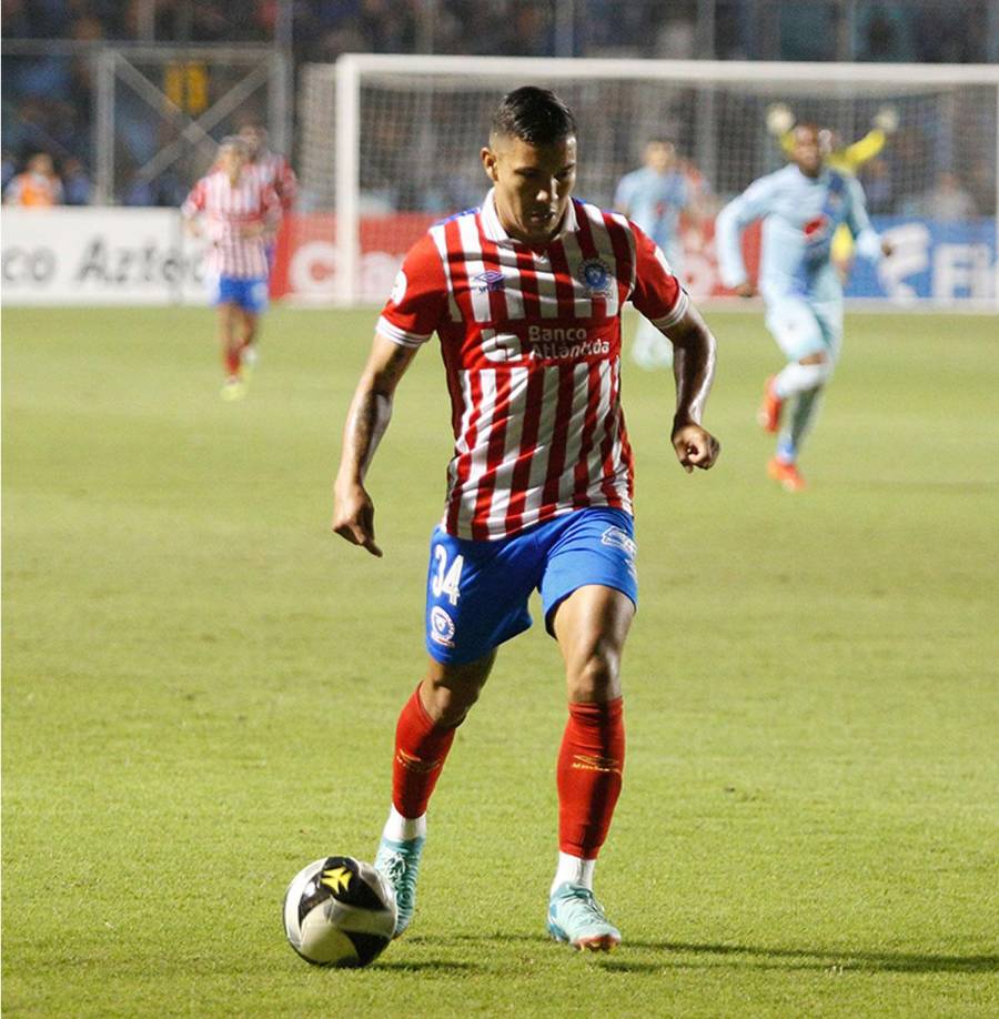 Kevin ‘Choloma’ López podría salir del Olimpia y los Potros del Olancho FC son los más cercas de obtener la cesión del veloz futbolista hondureña, según información del panelista de AS Sports, Walter García.