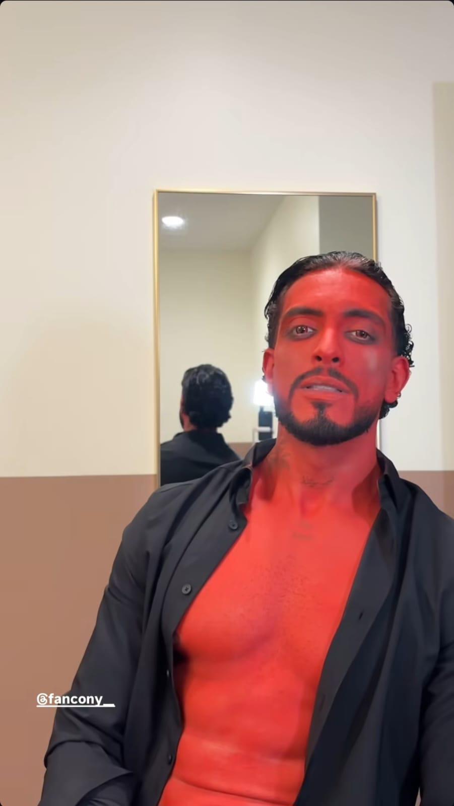 Fancony causa sensación con su disfraz de Halloween en gira por USA