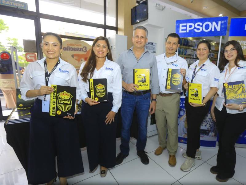 Burbara presentó los nuevos cuadernos oficiales de Real España junto con PACASA.