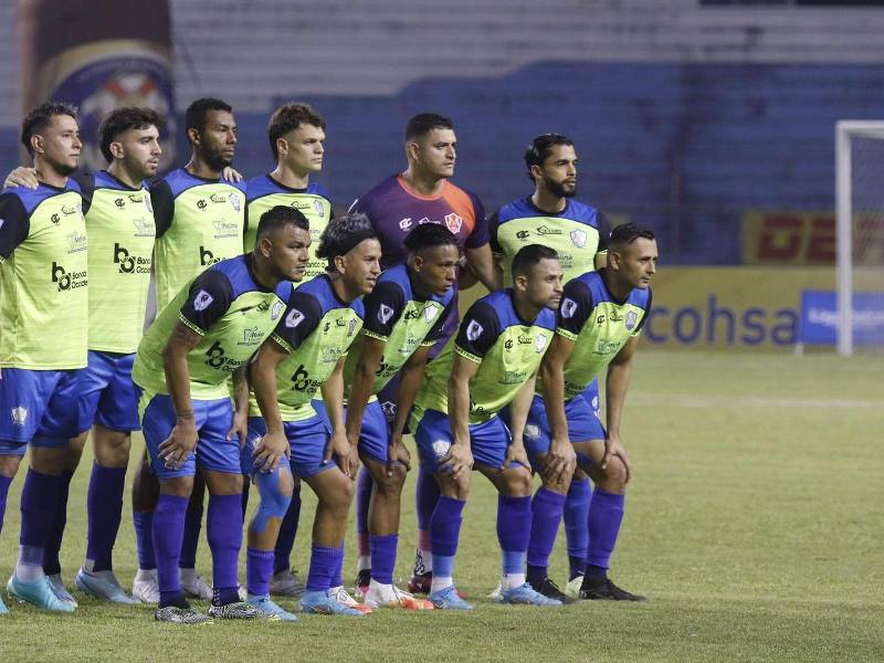 El Olancho FC ya tiene un pie y medio en la gran final del torneo Clausura 2023 tras derrotar en su visita a San Pedro Sula a Real España (0-2).
