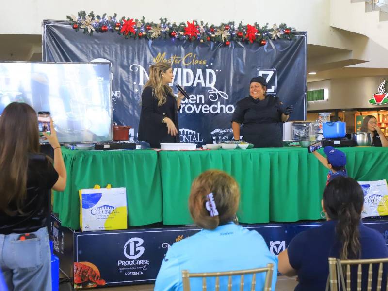 Navidad con Buen Provecho reunió al público nacional en el Food Court del City Mall de San Pedro Sula.