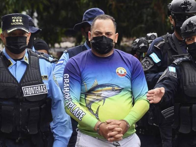 Michael Powery responderá por cargos asociados al narcotráfico.