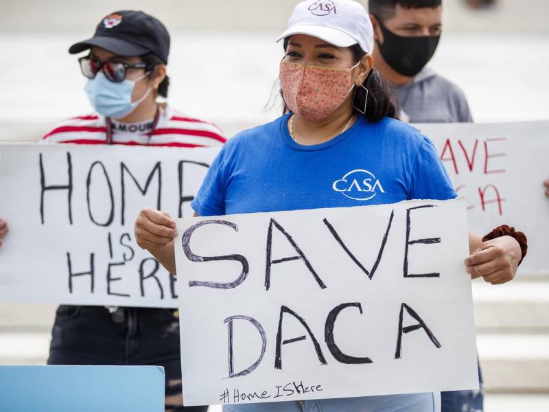 El programa DACA ha permitido que unos 828,000 adultos jóvenes trabajen en Estados Unidos.