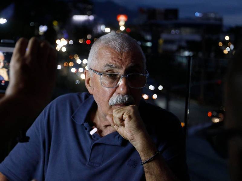Manuel Keosseián en entrevista con Diario LA PRENSA tras su regreso a Honduras. (Foto: Neptalí Romero)