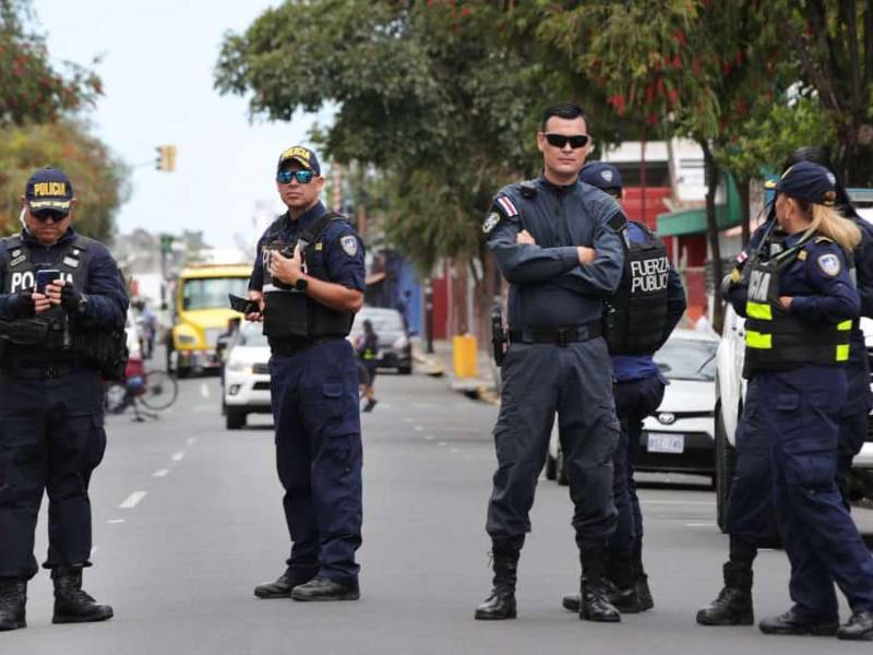 La policía de Costa Rica detuvo a cinco personas por supuestas torturas en albergues.