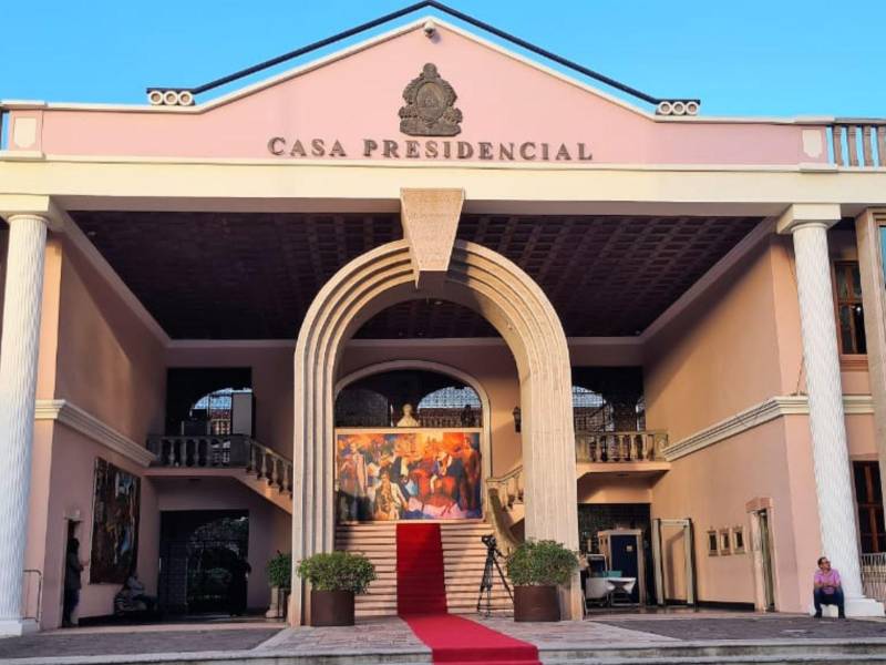 Fotografía de archivo muestra la fachada principal de Casa Presidencial de Honduras.