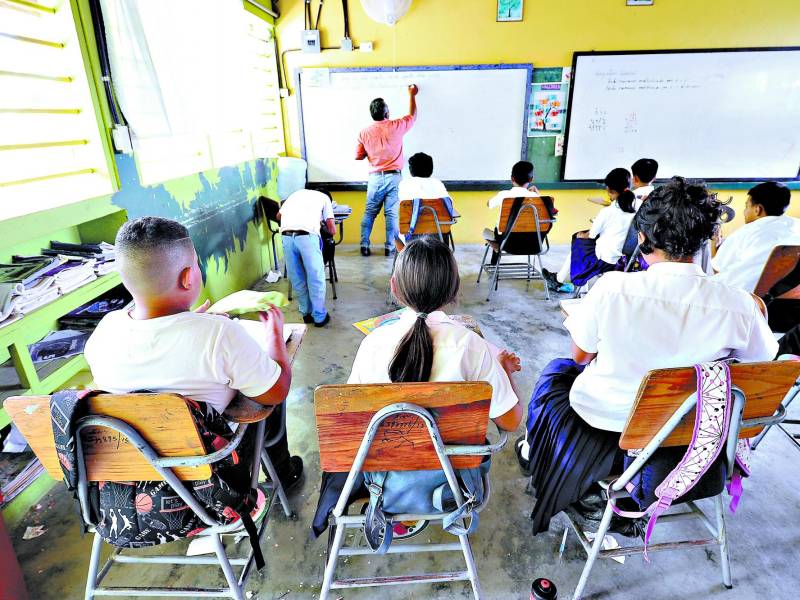 <b>Más de 85,000 estudiantes se quedaron en 2023</b>