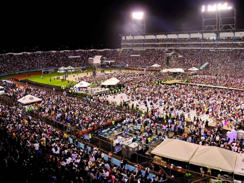 El concierto de Bad Bunny dejó a la municipalidad 2.5 millones de lempiras por alquiler del estadio Olímpico.