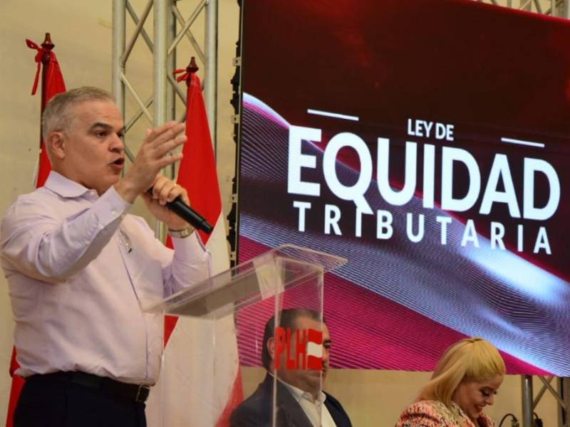 Yani Rosenthal, presidente del CCEPL, durante la presentación del proyecto