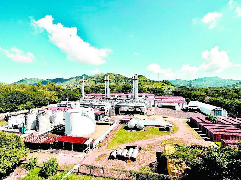 <b>Son 32 contratos con los generadores privados.</b>