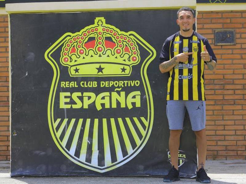 Raí Villa charló con los medios de prensa, donde dio sus valoraciones de los primeros partidos con Real España.