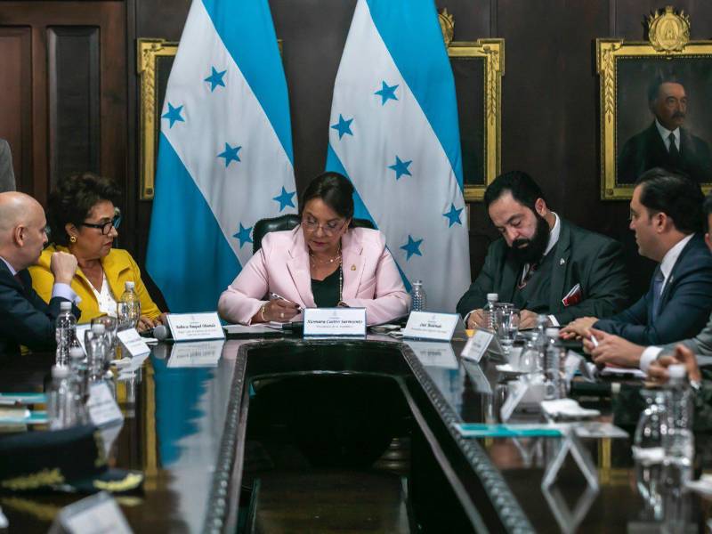 El Consejo Nacional de Defensa y Seguridad (CNDS) fue convocado ayer de urgencia por la presidenta de Honduras, Xiomara Castro de Zelaya.