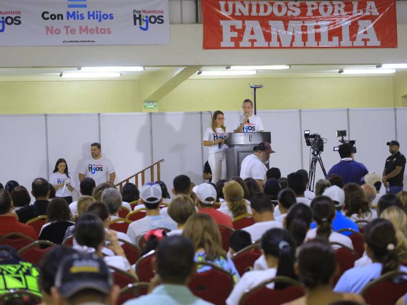 El evento tenía como lema: “Con mis hijos no te metas”.