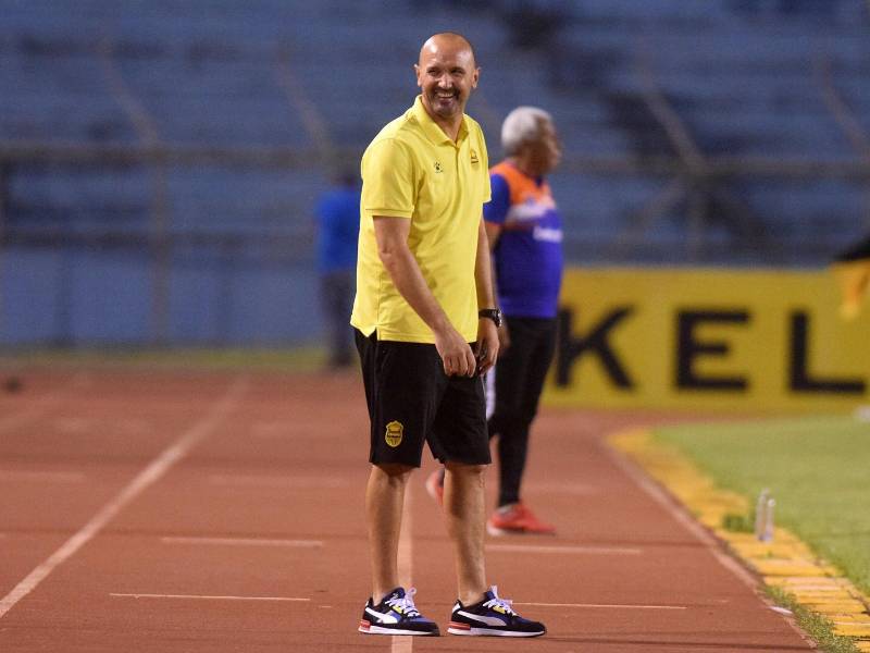 Julio ‘Palomo’ Rodríguez durante el partido entre Real España y los Lobos de la UPNFM.