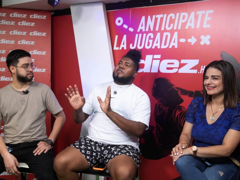'La More' durante la entrevista con nuestros periodistas Mario Jafeth Moreno y Claudia Torres.