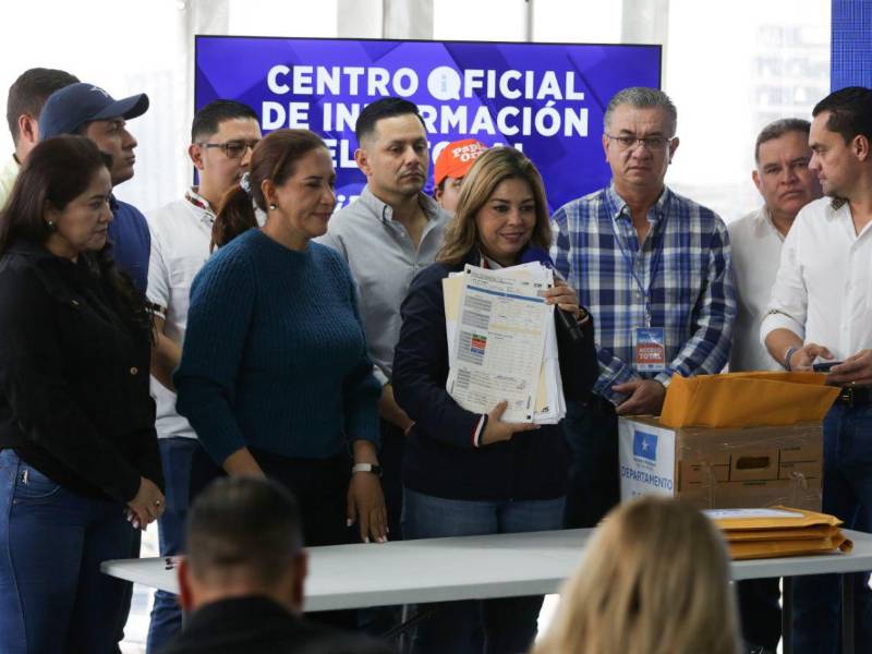 Partido Nacional insiste en triunfo de Nasry Asfura, pese a ventaja de Nasralla en conteo del CNE