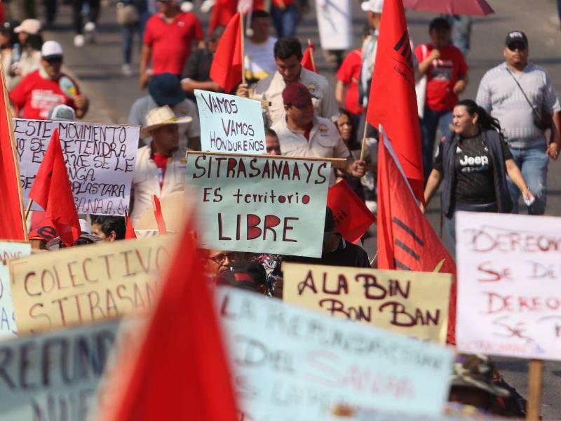 Los sindicatos asistieron a la marcha de forma tranquila.