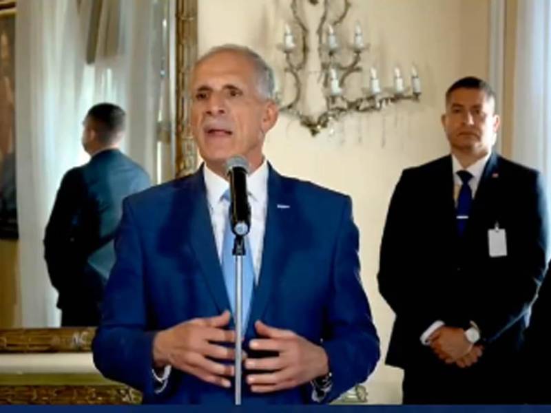 El presidente de Honduras, Nasry Asfura, recibió en Casa Presidencial a Kristi Noem, representante del Escudo de las Américas.