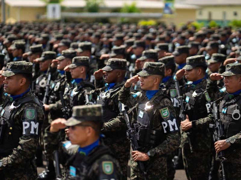 El Gobierno de Honduras anunció que a partir de este lunes 1 de junio comenzarán “acciones contundentes” contra el crimen organizado, incluidas las maras y pandillas, que implicará la llegada de equipo tecnológico y apoyo internacional para intervenir inicialmente en 40 municipios con alta incidencia delictiva.