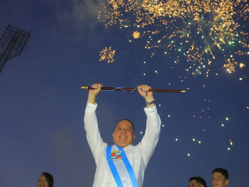 Puerto Cortés juramenta a Giancarlo Rodríguez como alcalde.