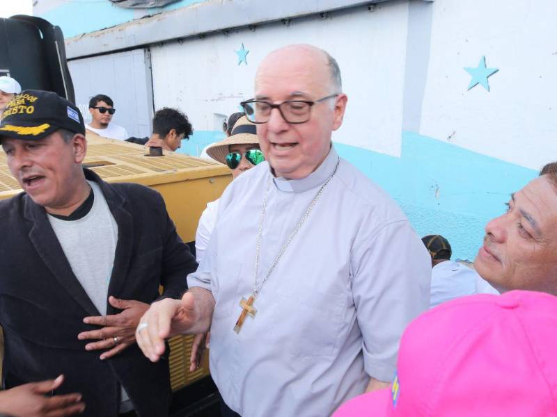 Representantes de las iglesias evangélicas y católicas.