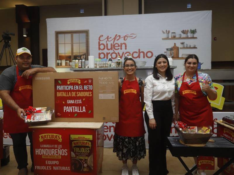 Los representantes de la marca Natura’s, liderados por la licenciada Melissa Oliva, organizaron el reto Batalla de Sabores, que fue del agrado de los asistentes.