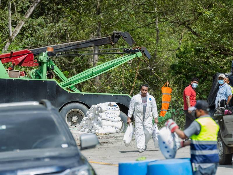 Se usó cal para mitigar la contaminación por cianuro.