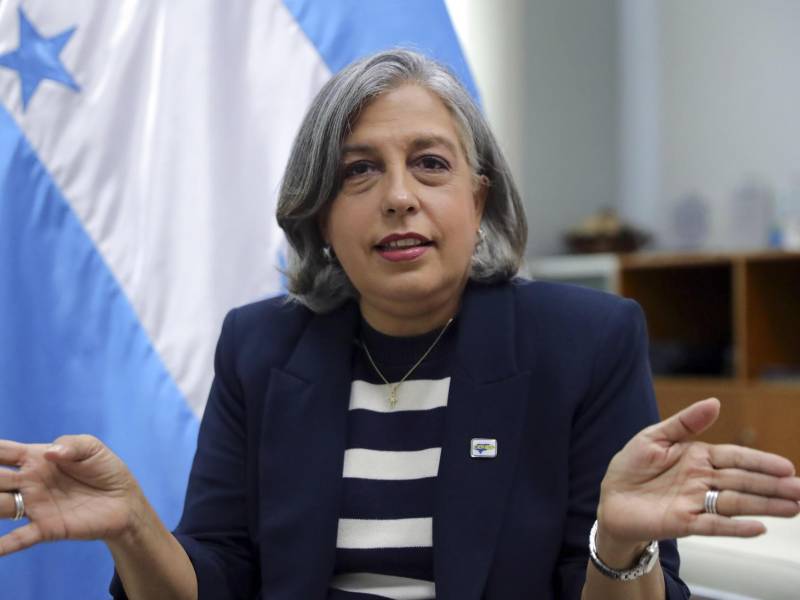 La presidenta del Consejo Hondureño de la Empresa Privada (Cohep), Anabel Gallardo, habla en una entrevista en Tegucigalpa (Honduras).