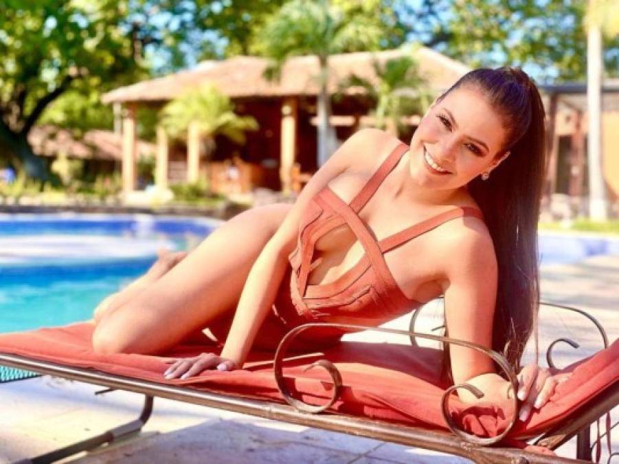 La hondureña es una de las presentadoras de televisión más famosas del país. Su popularidad se evidencia en la cantidad de seguidores en Instagram; 989 mil, muy cerca del millón.