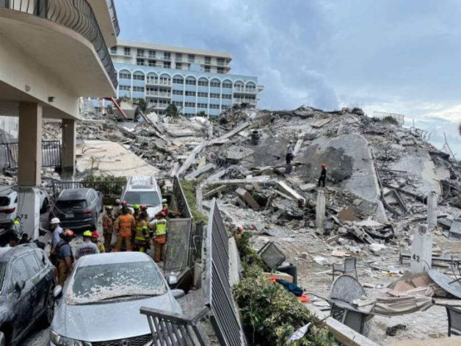 Hasta ahora, la atención se había centrado especialmente en un informe de 2020 que revelaba que el edificio había sufrido un hundimiento a un ritmo de unos 2 milímetros por año entre 1993 y 1999.