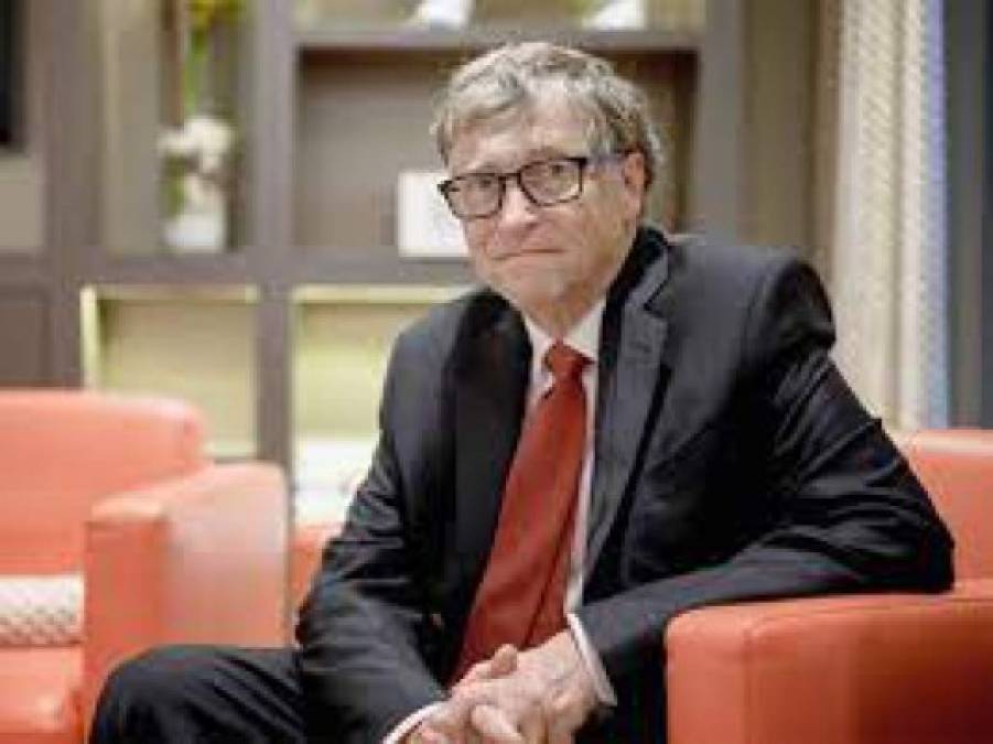 Gates, que en 2015 advirtió que el mundo podía enfrentar una pandemia que mataría a millones por un virus altamente infeccioso, se ha convertido en el protagonista de decenas de teorías de conspiración.