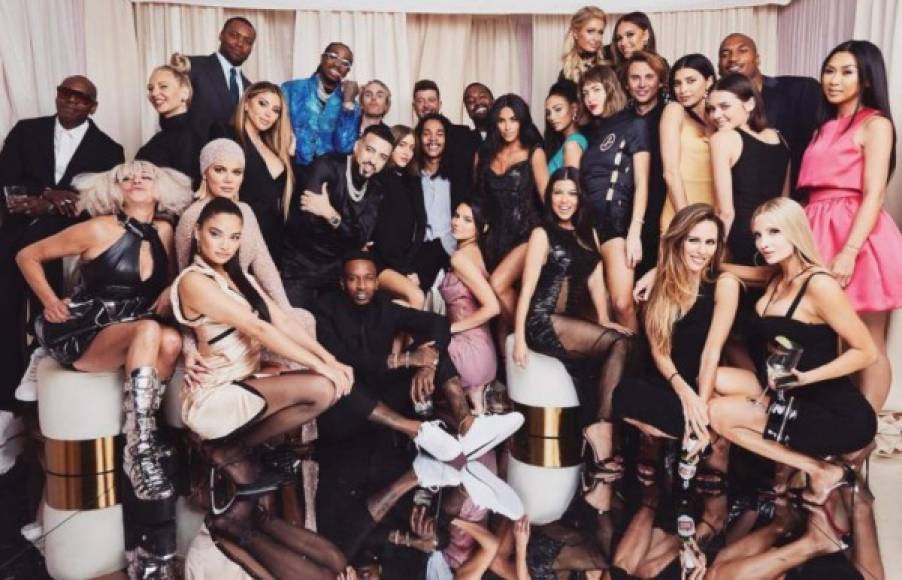 Todos estuvieron presentes en la fiesta de Kourt. La mayor de las Kardashian festejó rodeada de familia, amigos y hasta sus examores.