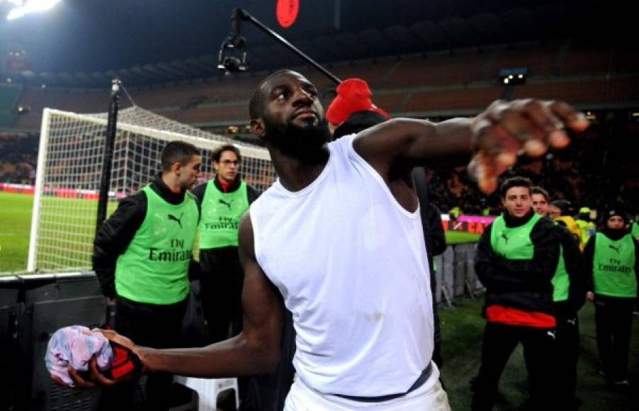 Tiemoué Bakayoko ha sido una de las mejores incorporaciones del club AC Milan , se encuentra cedido por el Chelsea, pero el club italiano está pensando en buscar su fichaje.